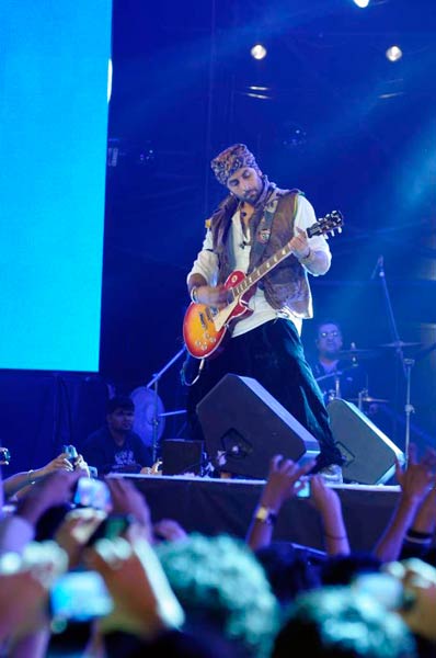 'रॉकस्‍टार' कॉन्‍सर्ट में रणबीर का धमाल | रॉकस्टार की पार्टी