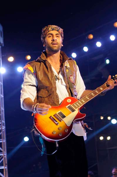 'रॉकस्‍टार' कॉन्‍सर्ट में रणबीर का धमाल | रॉकस्टार की पार्टी