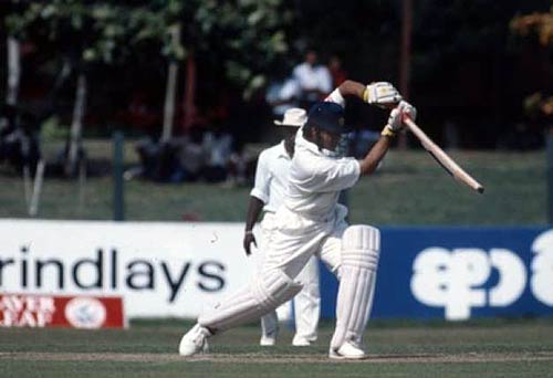 तस्‍वीरों में सचिन के शतकों की कहानी