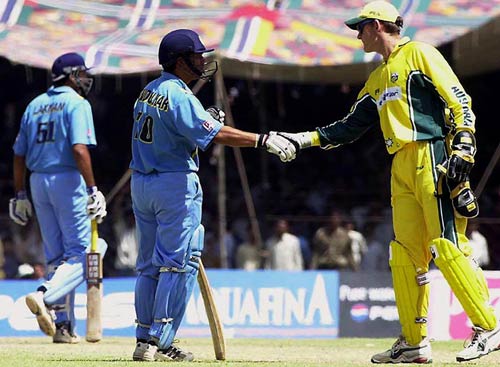 तस्‍वीरों में सचिन के शतकों की कहानी