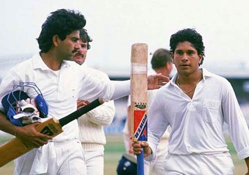 तस्‍वीरों में सचिन के शतकों की कहानी