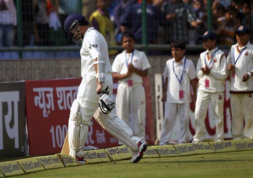 दूसरे दिन रहा वेस्‍टइंडीज का दबदबा...