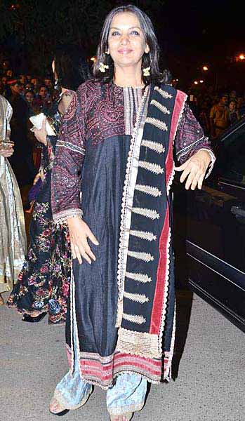 बोमन ईरानी के बेटे की रिसेप्शन पार्टी... | बोल्‍ड होती बालाएं... 