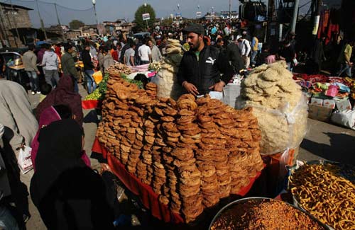 6 नवंबर 2011: तस्‍वीरों में देखें दिनभर की बड़ी खबरें | पढ़ें