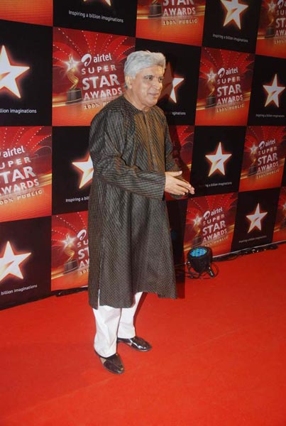 ‘स्टार सुपर स्टार अवार्डस 2011’ में सितारे | बोल्‍ड बालाएं