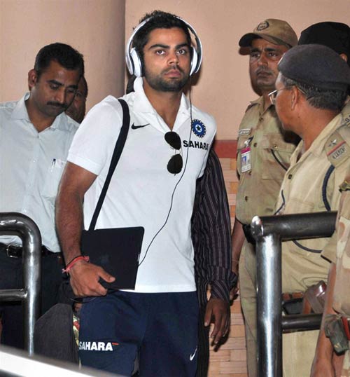 30 नवंबर 2011: तस्‍वीरों में देखें दिनभर की बड़ी खबरें | पढ़ें