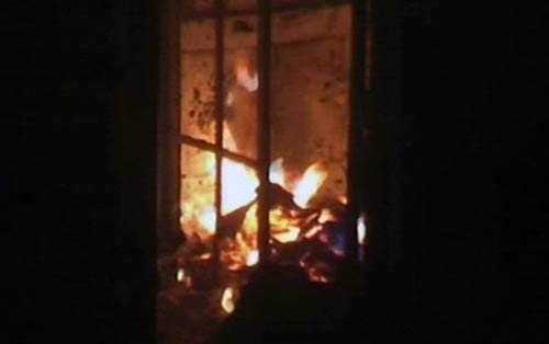 तस्‍वीरों में देखें हावड़ा-दून एक्‍सप्रेस में लगी आग...