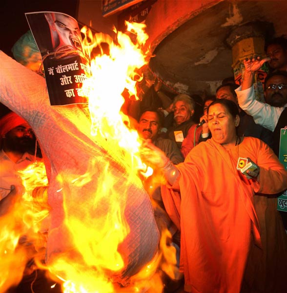 बीते सप्‍ताह कौन सी खबरों ने बनाई सुर्खियां