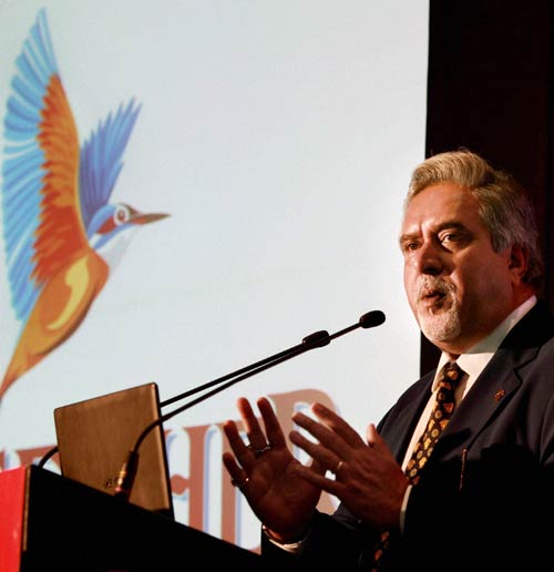 15 नवंबर 2011: तस्‍वीरों में देखें दिनभर की बड़ी खबरें | पढ़ें