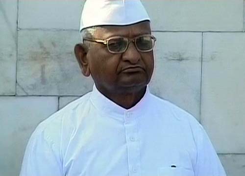 राजघाट के रास्‍ते जंतर-मंतर पर अन्‍ना | अन्‍ना का अनशन