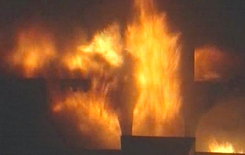 कोलकाता के रबड़ फैक्‍ट्री में लगी आग