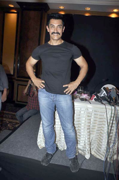 वर्ष 2011 के सबसे सेक्सी एशियाई व्यक्ति  | बोल्‍ड होती बालाएं... 