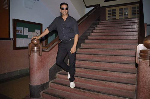 वर्ष 2011 के सबसे सेक्सी एशियाई व्यक्ति  | बोल्‍ड होती बालाएं... 