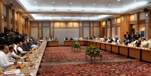 14 दिसंबर 2011: तस्वीरों में देखें दिनभर की बड़ी खबरें | पढ़ें