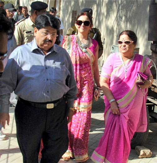 अंबानी बंधुओं के बीच सिमट रही हैं दूरियां