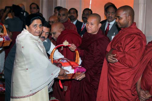 पुण्यतिथि पर राष्ट्र ने बाबा साहेब अंबेडकर को याद किया