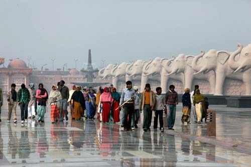 पुण्यतिथि पर राष्ट्र ने बाबा साहेब अंबेडकर को याद किया