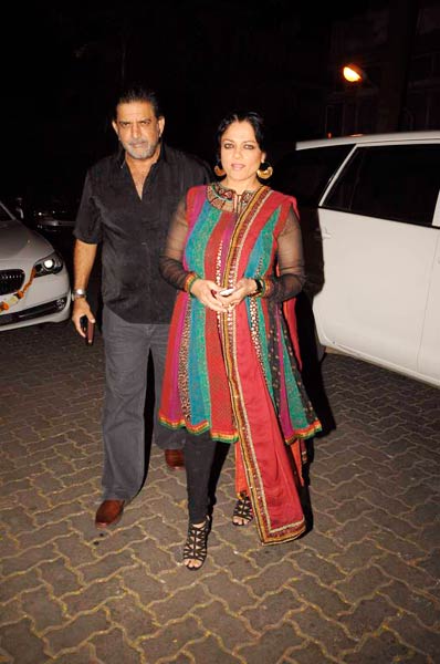 अनिल कपूर की बर्थडे पार्टी में सितारे... । सितारों की मस्‍ती