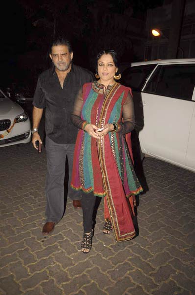 अनिल कपूर की बर्थडे पार्टी में सितारे... । सितारों की मस्‍ती