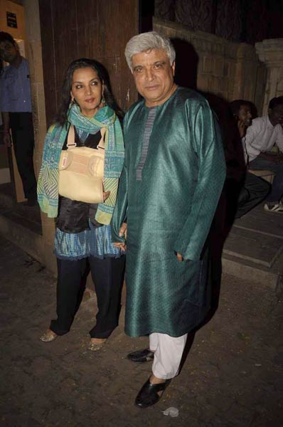 अनिल कपूर की बर्थडे पार्टी में सितारे... । सितारों की मस्‍ती