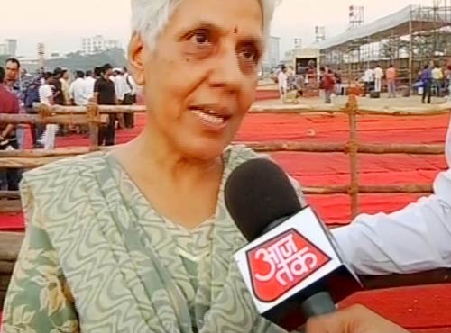 तस्‍वीरों में देखें मुंबई में अन्‍ना का अनशन  | मैं भी अन्‍ना...