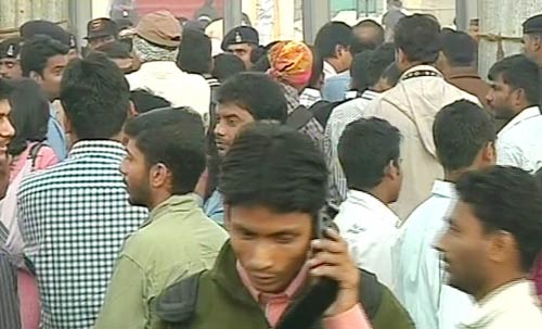 तस्‍वीरों में देखें मुंबई में अन्‍ना का अनशन  | मैं भी अन्‍ना...