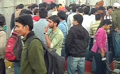 तस्‍वीरों में देखें मुंबई में अन्‍ना का अनशन  | मैं भी अन्‍ना...