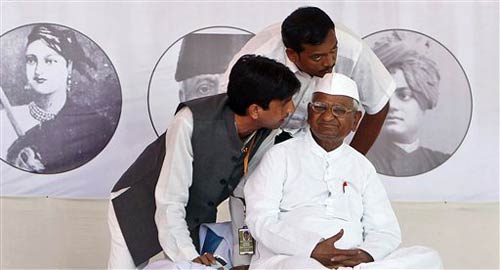 अन्‍ना हजारे ने तोड़ा अनशन | मुंबई में अनशन