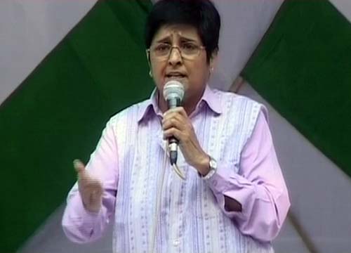 तस्‍वीरों में अन्‍ना का एक दिन का अनशन | जंतर-मंतर पर समर्थक