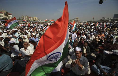 अन्‍ना हजारे ने तोड़ा अनशन | मुंबई में अनशन