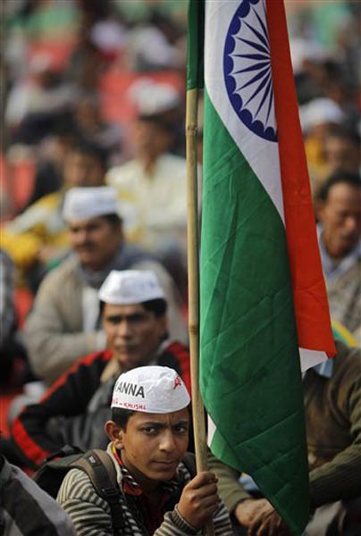 अन्‍ना हजारे ने तोड़ा अनशन | मुंबई में अनशन