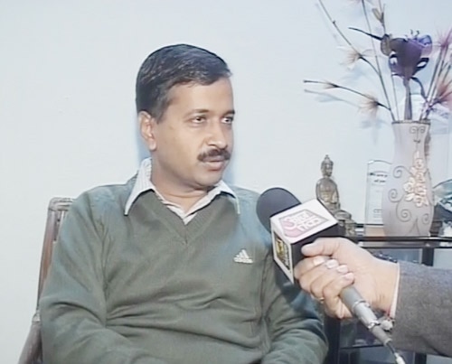 18 दिसंबर 2011: तस्वीरों में देखें दिनभर की बड़ी खबरें | पढ़ें