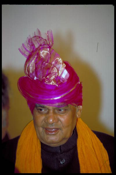 अटल बिहारी वाजपेयी की कहानी, तस्‍वीरों की जुबानी