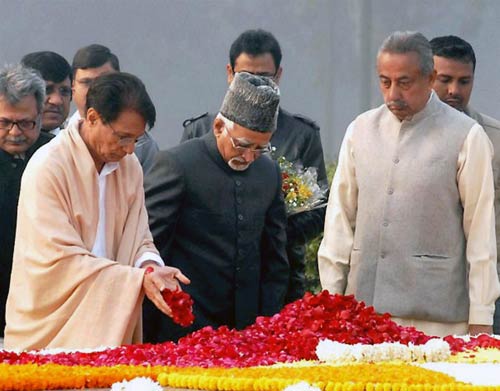 23 दिसंबर 2011: तस्वीरों में देखें दिनभर की बड़ी खबरें | पढ़ें