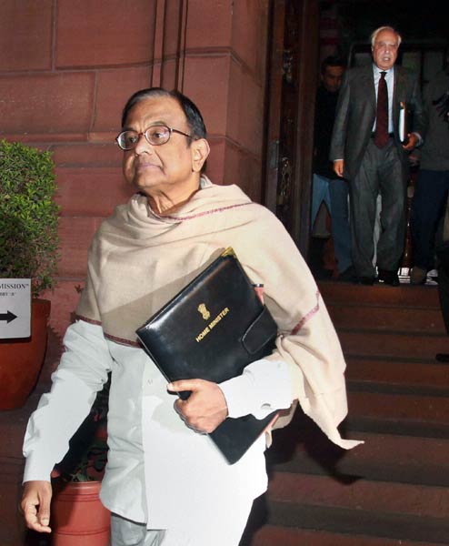 20 दिसंबर 2011: तस्वीरों में देखें दिनभर की बड़ी खबरें | पढ़ें