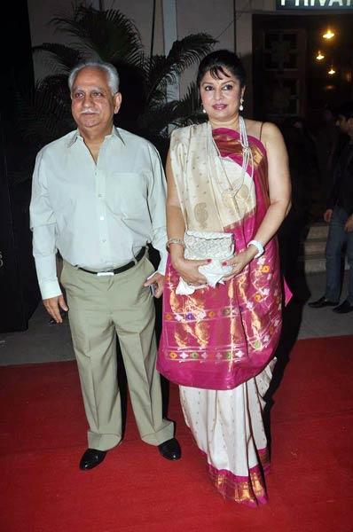 महबूब स्‍टूडियो में लगा सितारों का जमघट | जो बनाए मदहोश...