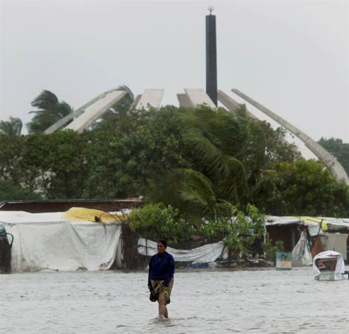 30 दिसंबर 2011: तस्‍वीरों में देखें दिनभर की बड़ी खबरें | पढ़ें