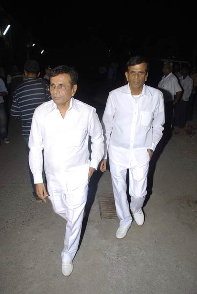 देव आनंद की श्रद्धांजलि सभा में उमड़ा बॉलीवुड