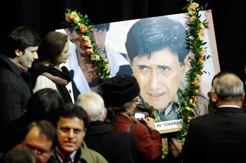 14 दिसंबर 2011: तस्वीरों में देखें दिनभर की बड़ी खबरें | पढ़ें