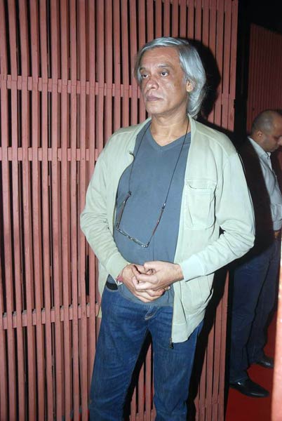 'डर्टी पिक्‍चर' की धूम, जश्‍न में डूबे सितारे | बोल्‍ड होती विद्या