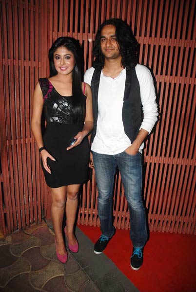 'डर्टी पिक्‍चर' की धूम, जश्‍न में डूबे सितारे | बोल्‍ड होती विद्या