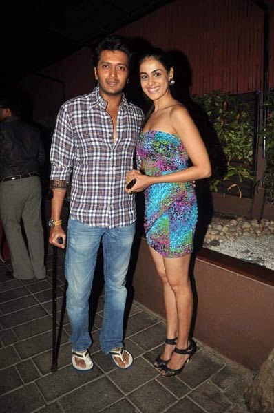 'डर्टी पिक्‍चर' की धूम, जश्‍न में डूबे सितारे | बोल्‍ड होती विद्या