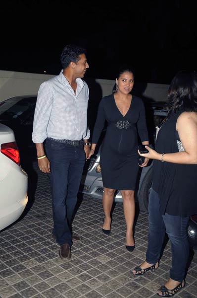 'डॉन-2' की स्‍क्रीनिंग में जुटे दिग्‍गज... | शाहरुख पर विशेष