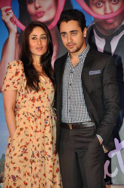 फिल्‍म 'एक मैं और एक तू' का प्रोमो लॉन्‍च | हसीनों के जलवे