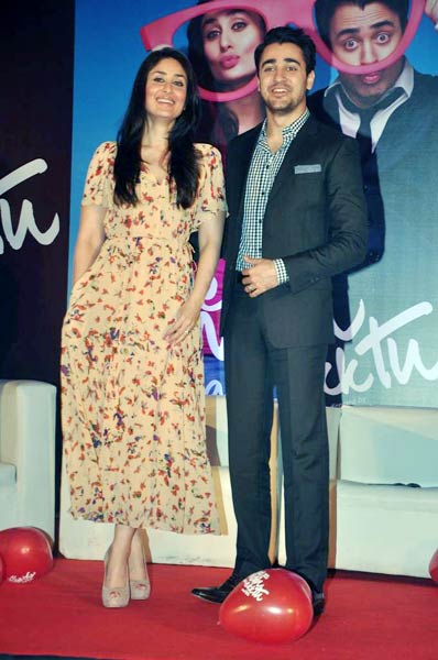 फिल्‍म 'एक मैं और एक तू' का प्रोमो लॉन्‍च | हसीनों के जलवे