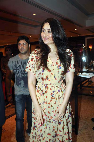 फिल्‍म 'एक मैं और एक तू' का प्रोमो लॉन्‍च | हसीनों के जलवे