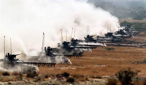 टी-90 टैंक की सवारी कर राष्ट्रपति ने लिखा इतिहास