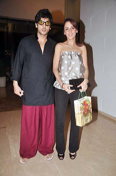 फराह खान की हाऊस वार्मिंग पार्टी में सितारे | बोल्‍ड होती बालाएं