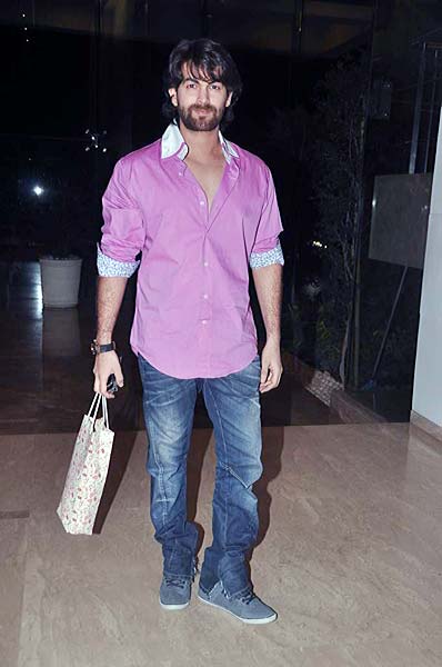 फराह खान की हाऊस वार्मिंग पार्टी में सितारे | बोल्‍ड होती बालाएं