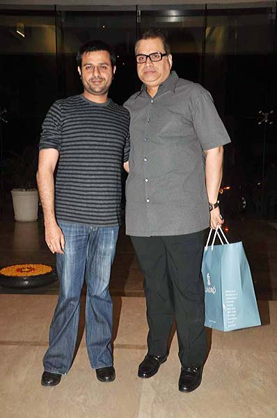 फराह खान की हाऊस वार्मिंग पार्टी में सितारे | बोल्‍ड होती बालाएं